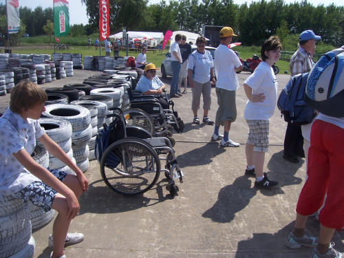 die Betroffenen warten